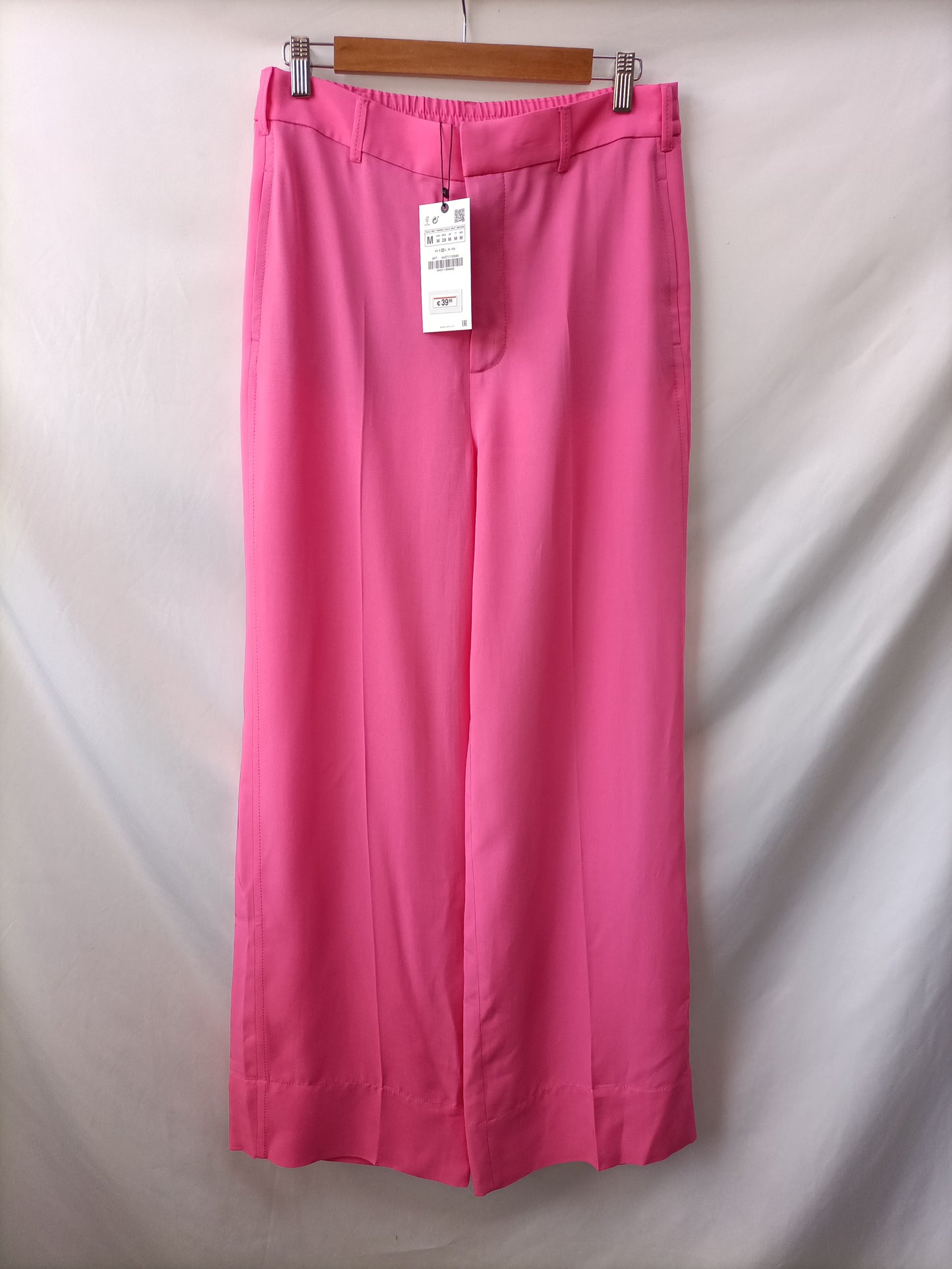 ZARA. Pantalón rosa Fluido T.m