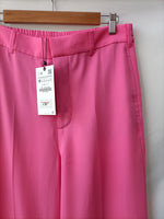 ZARA. Pantalón rosa Fluido T.m