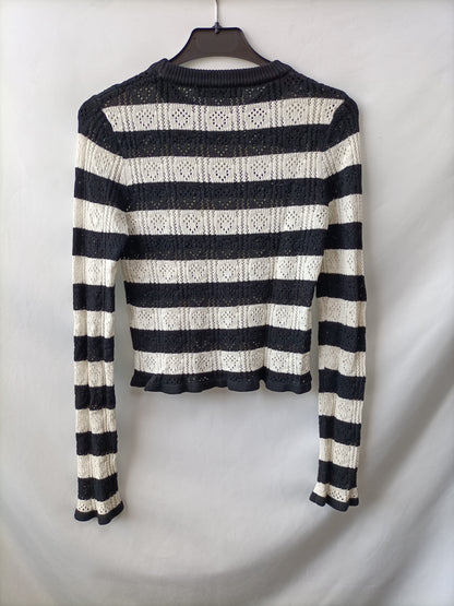 ZARA. Top troquelado rayas T.m