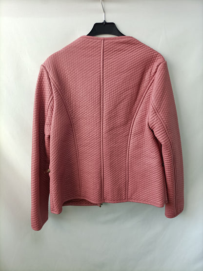 CORTEFIEL. Cahqueta rosa efecto piel T.m