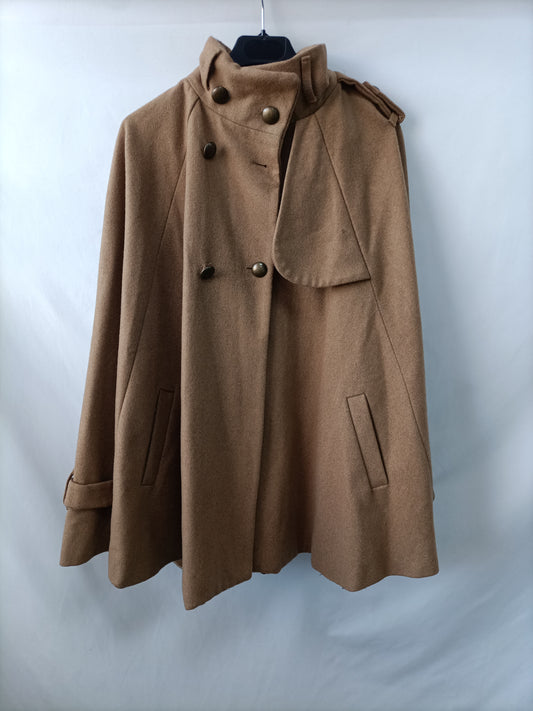 STRADIVARIUS.Camel cape Tm