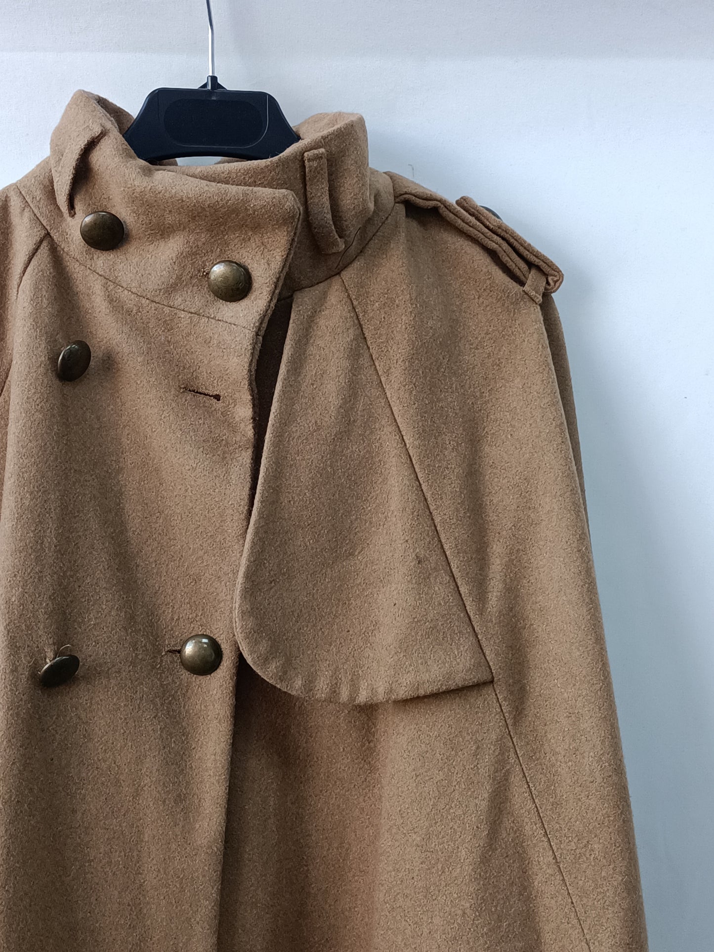 STRADIVARIUS.Camel cape Tm