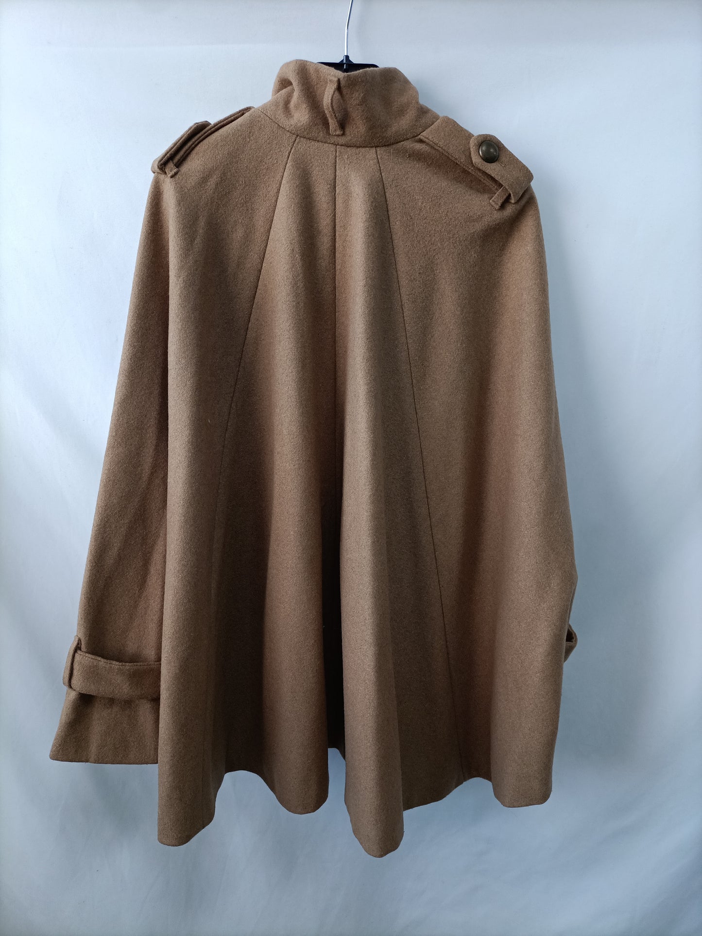 STRADIVARIUS.Camel cape Tm
