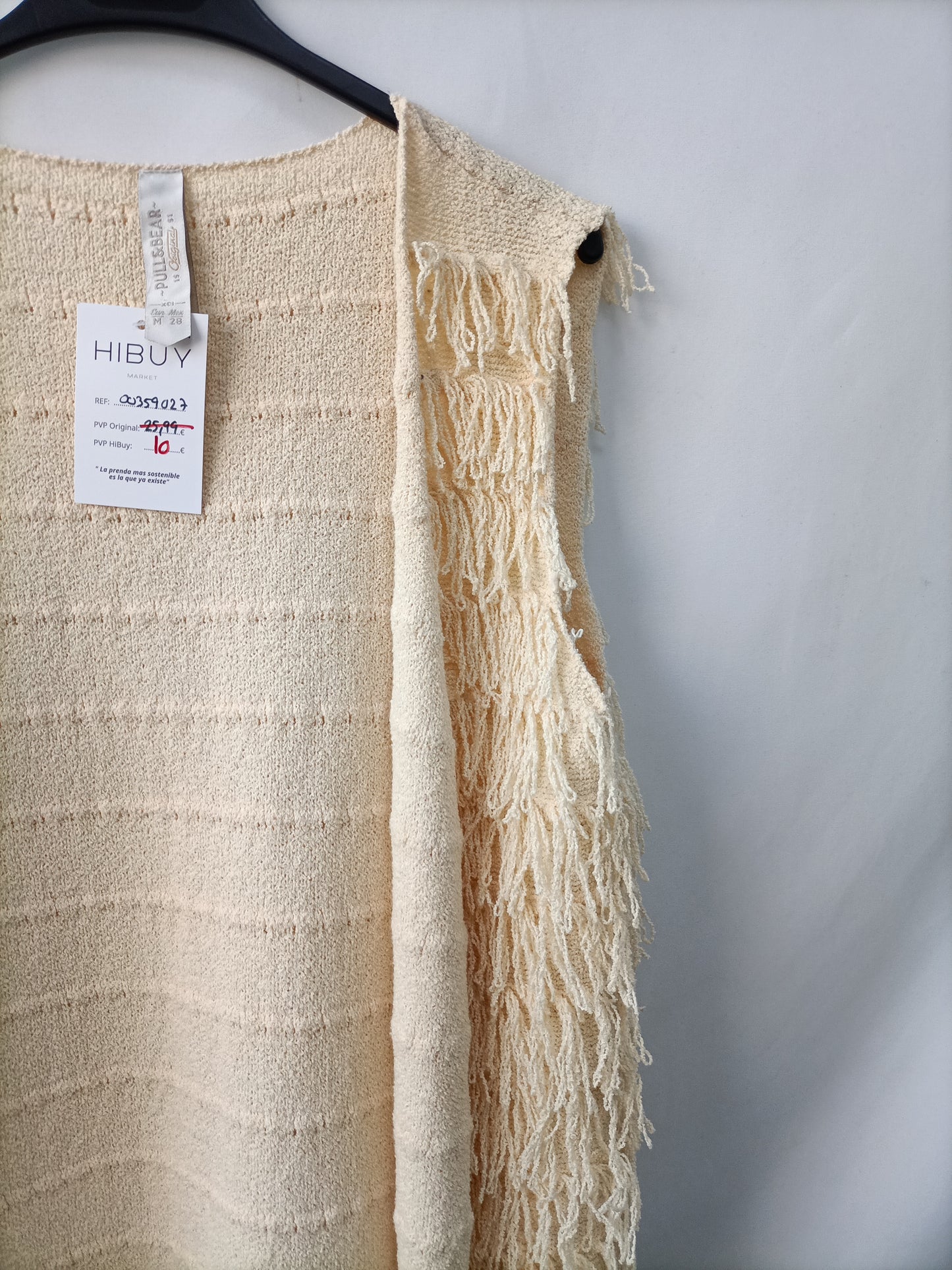 PULL&BEAR. Chaleco flecos beige T.m