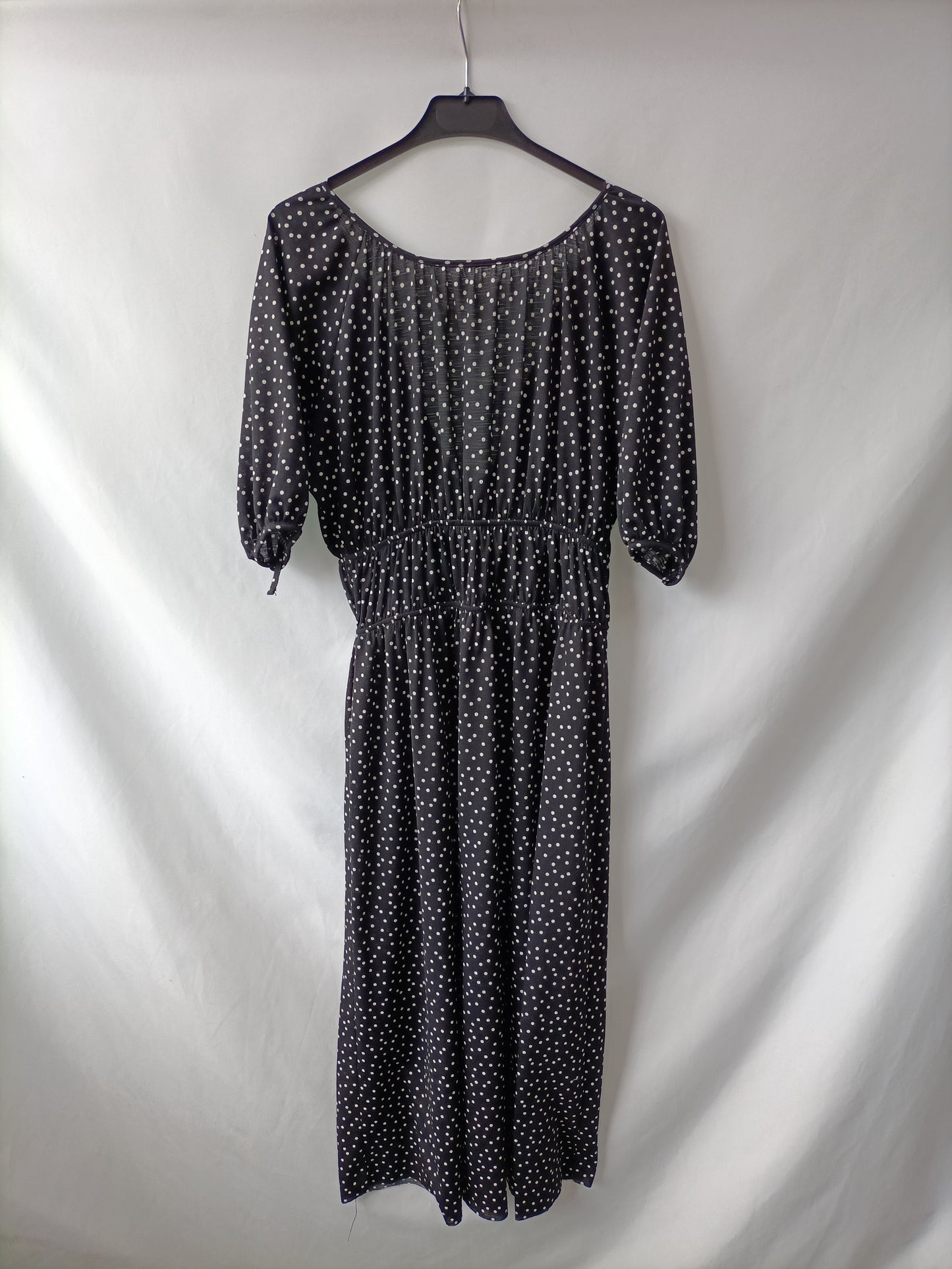 ZARA. Vestido negro lunares T.s