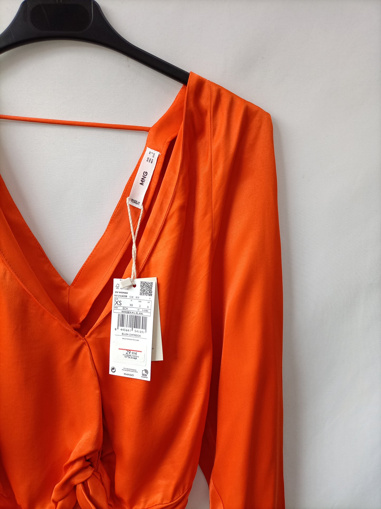 MANGO. Top naranja satinado T.xs