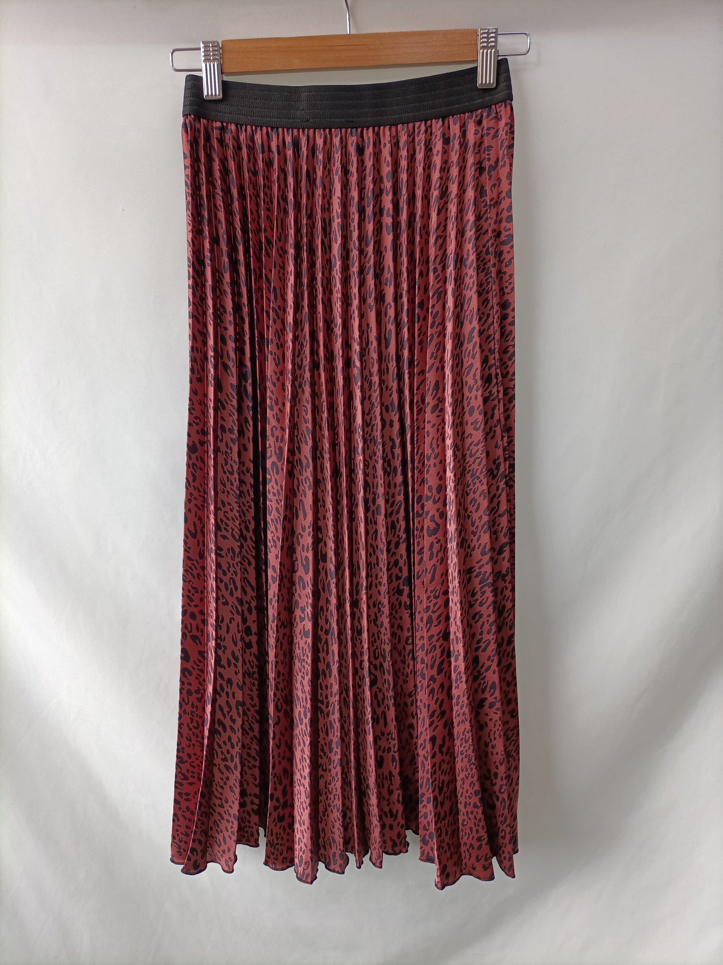 ZARA. Falda midi plisada print T.xs