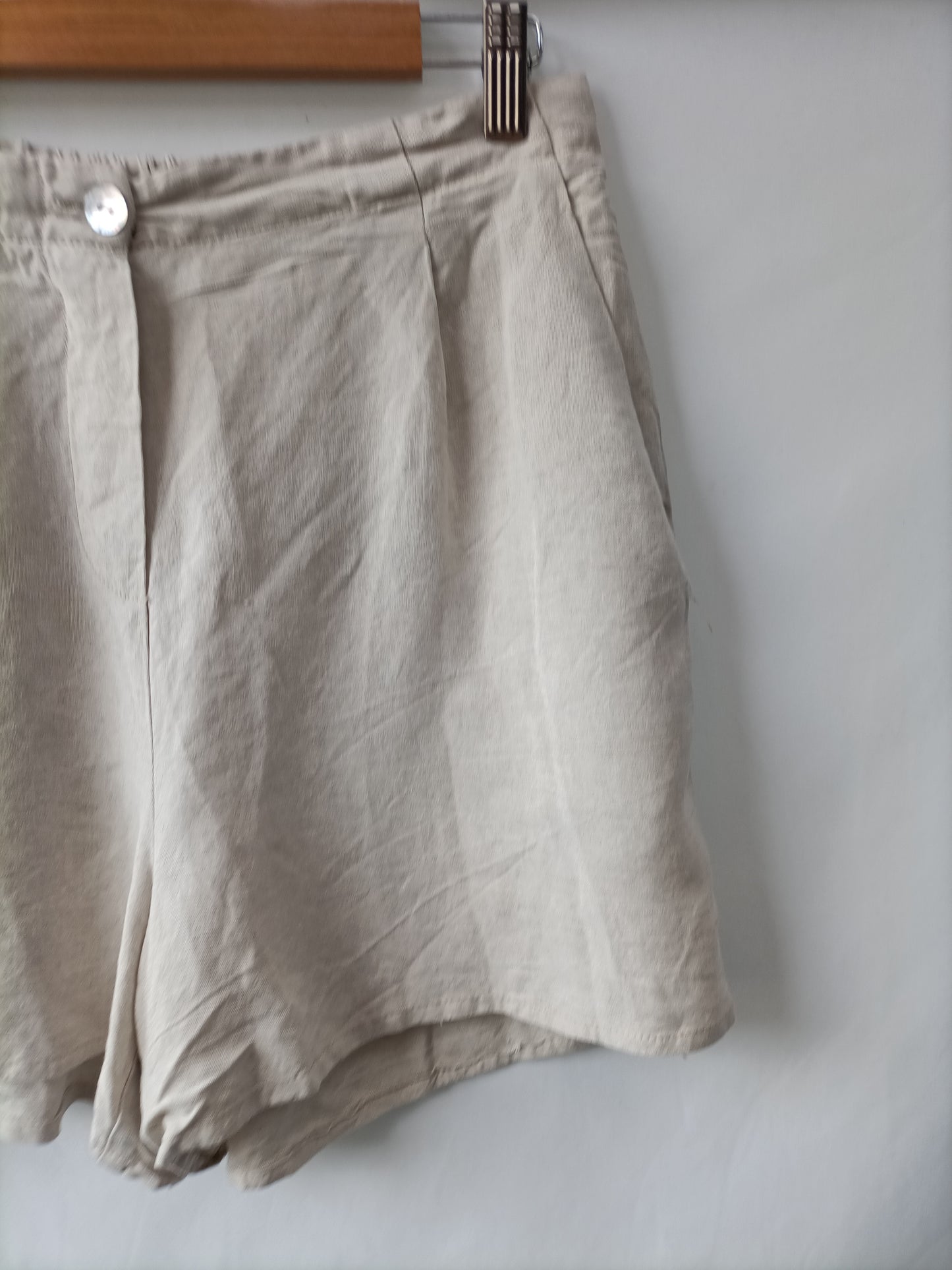 OYSHO. Pantalón beige lino T.m