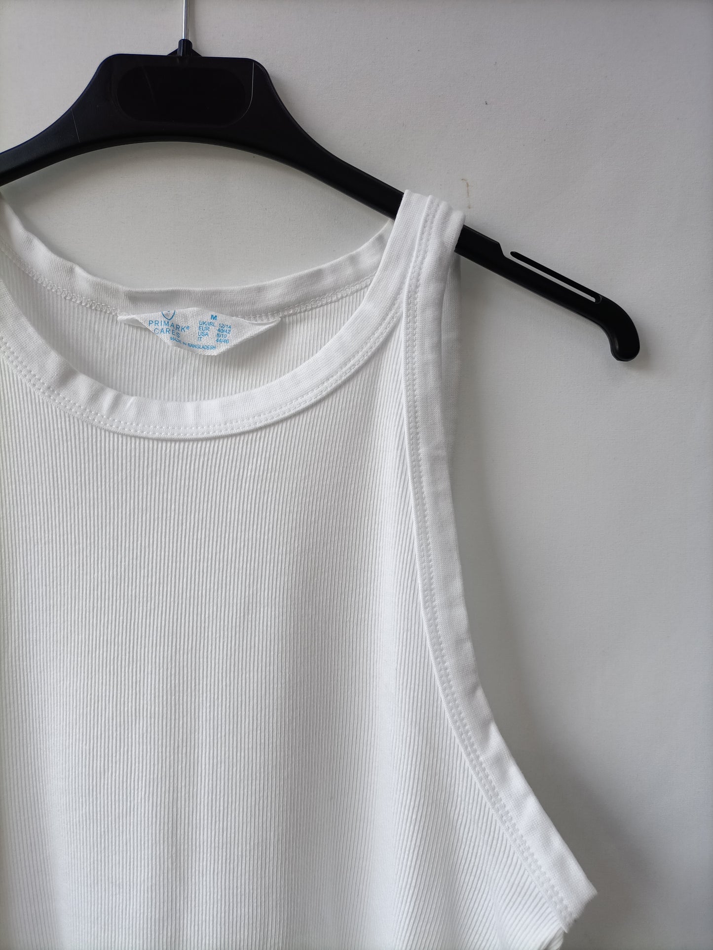 PRIMARK. Camiseta blanca canalé T.m