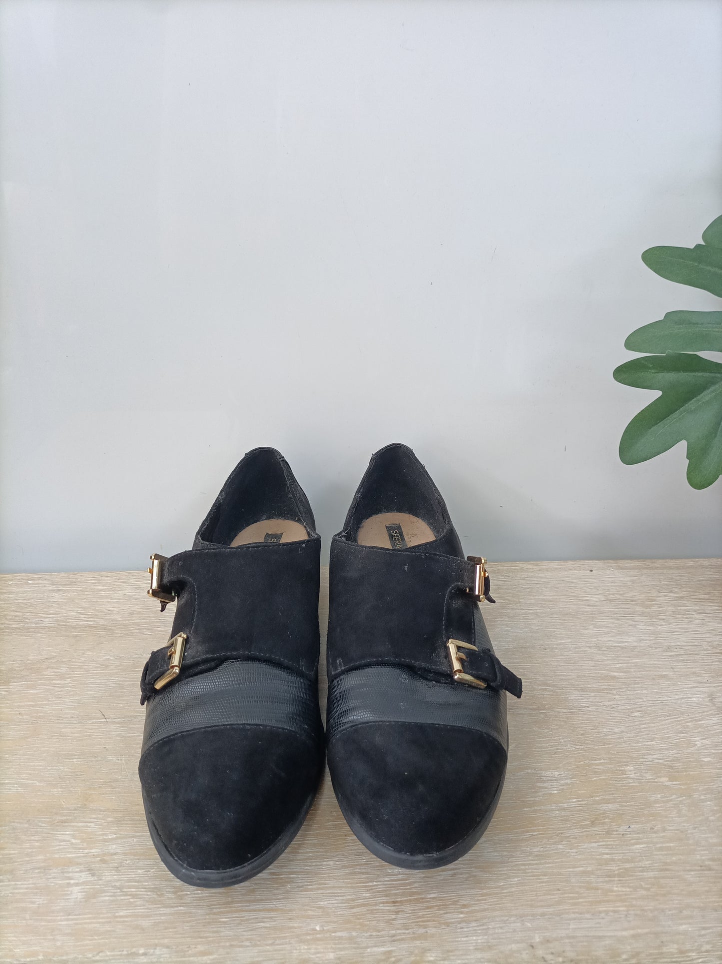 market.SFERA. Zapatos negro doble hebilla T.39