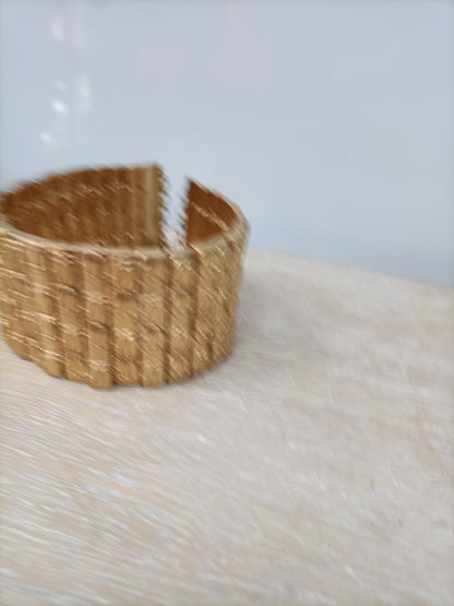 ZARA. choquer dorado