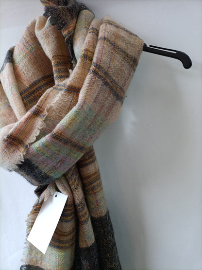 ESE O ESE. Bufanda cuadros