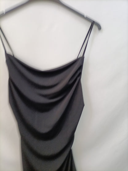 PIMKIE. Vestido negri fluido T.u(m)