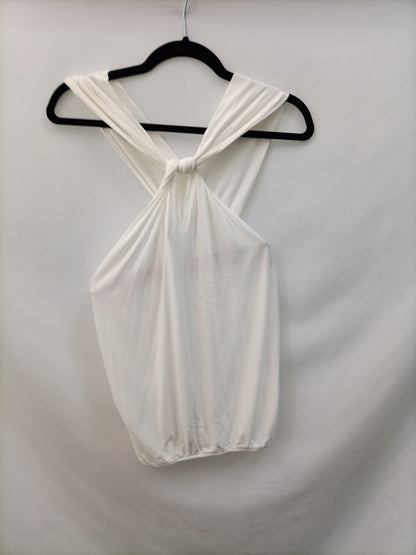 MANGO. Top blanco nudo T.m