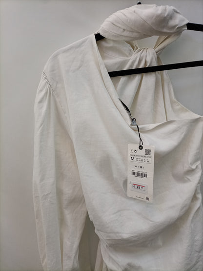 ZARA. Top lino asimetrico T.m