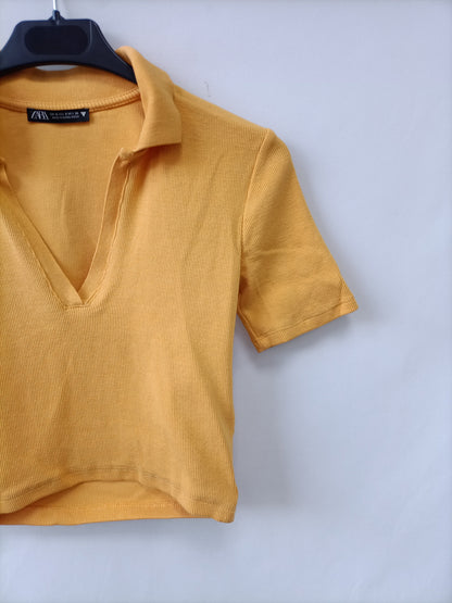 ZARA. Top polero naranja T.s