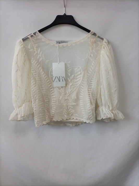 ZARA. Top beige encaje T.xs