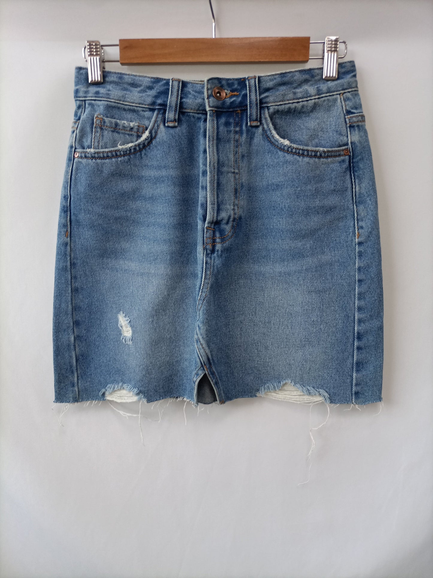ZARA. Falda denim corta T.xs