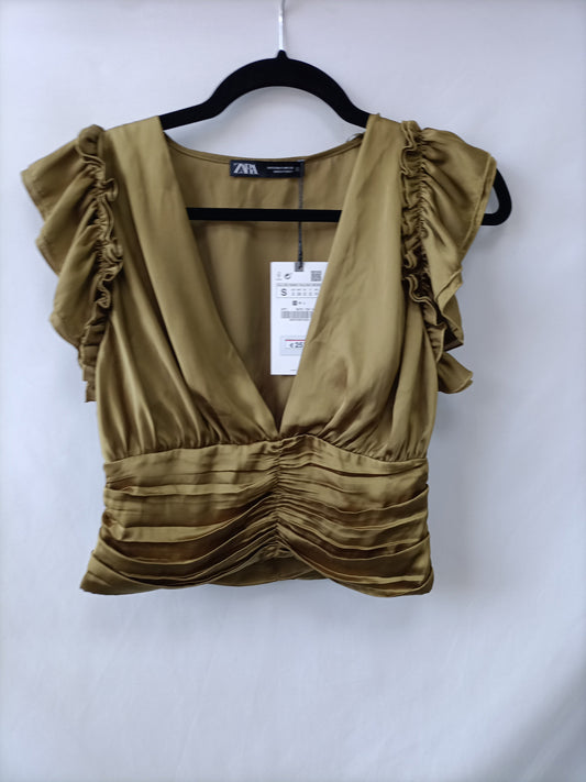 ZARA. Top verde satinado T.s