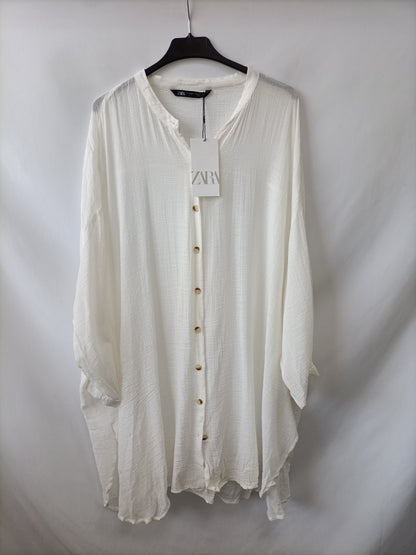 ZARA. Vestido/blusa blanca oversized T.s/m