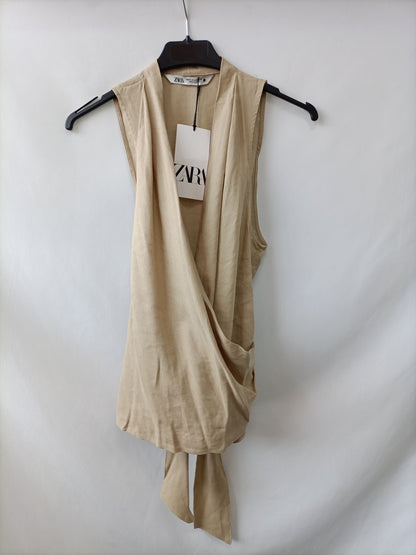 ZARA. Blusa beige lino T.xs