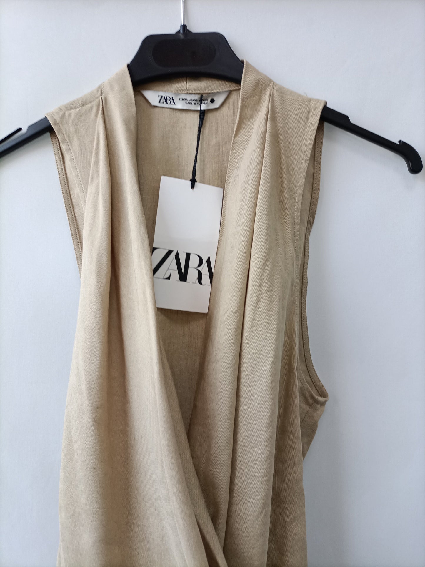 ZARA. Blusa beige lino T.xs