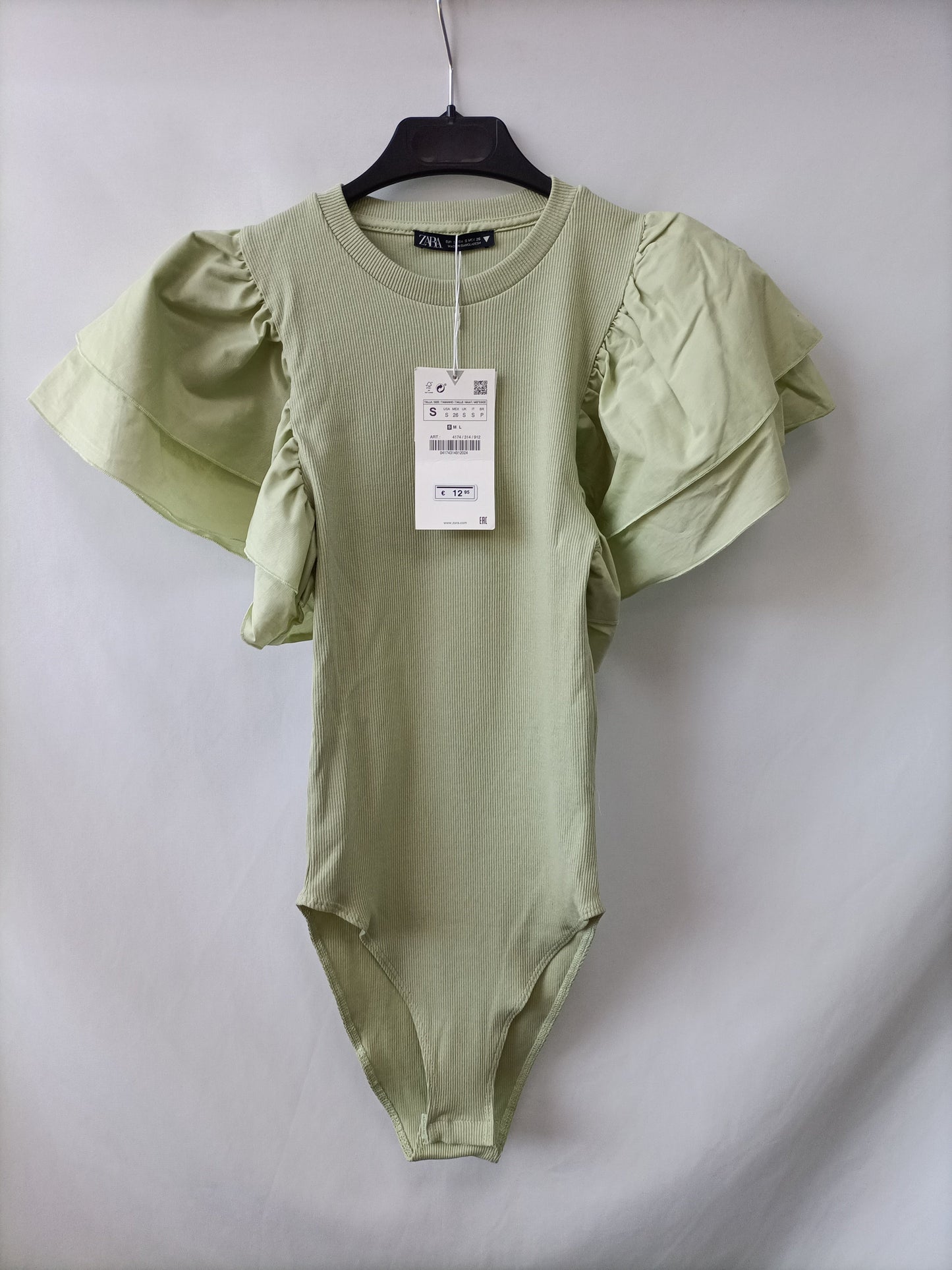 ZARA. Body verde volantes T.s