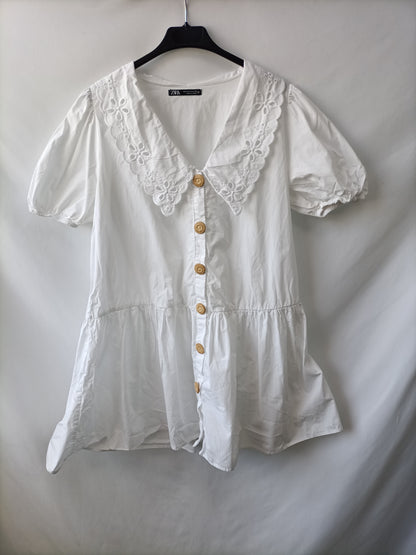 ZARA. vestido blanco botones T.m