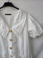 ZARA. vestido blanco botones T.m