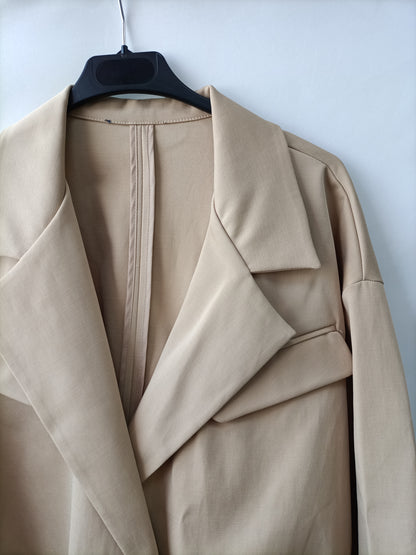 MarketOTHERS. Short beige double-breasted jacket Tu(S)