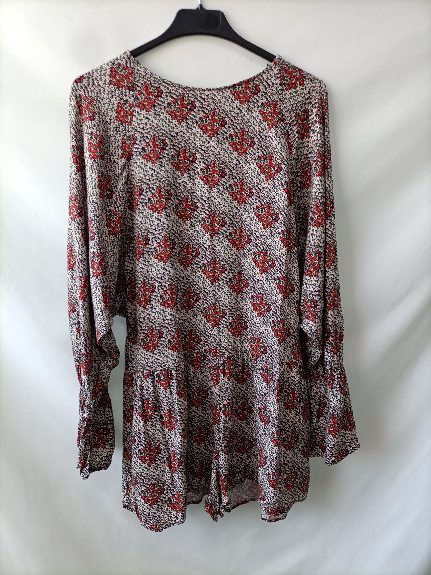 ZARA. Floral short jumpsuit Ts