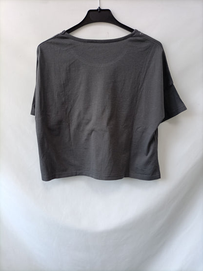 PLANETA TORO. Camiseta gris  estampado T.m