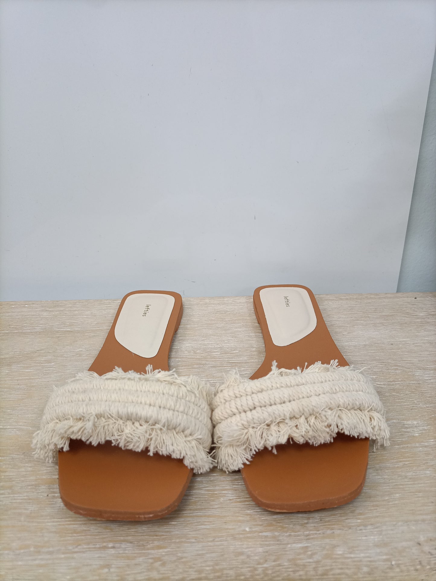 LEFTIES. Sandalias beige cuerda T.38