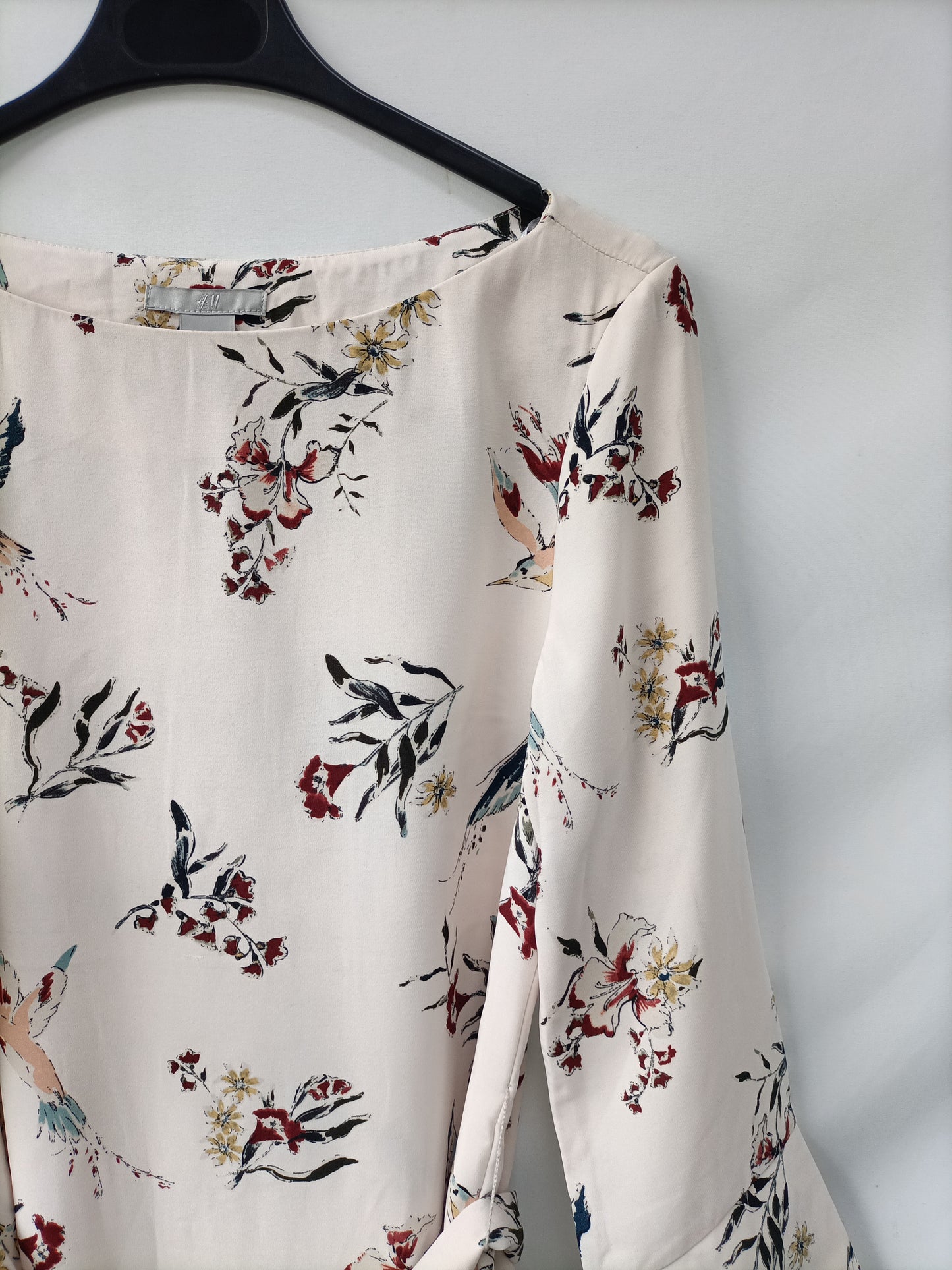 H&M. Vestido beige flores T.34