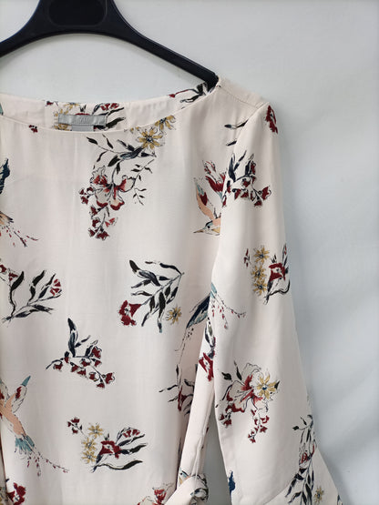 H&M. Vestido beige flores T.34