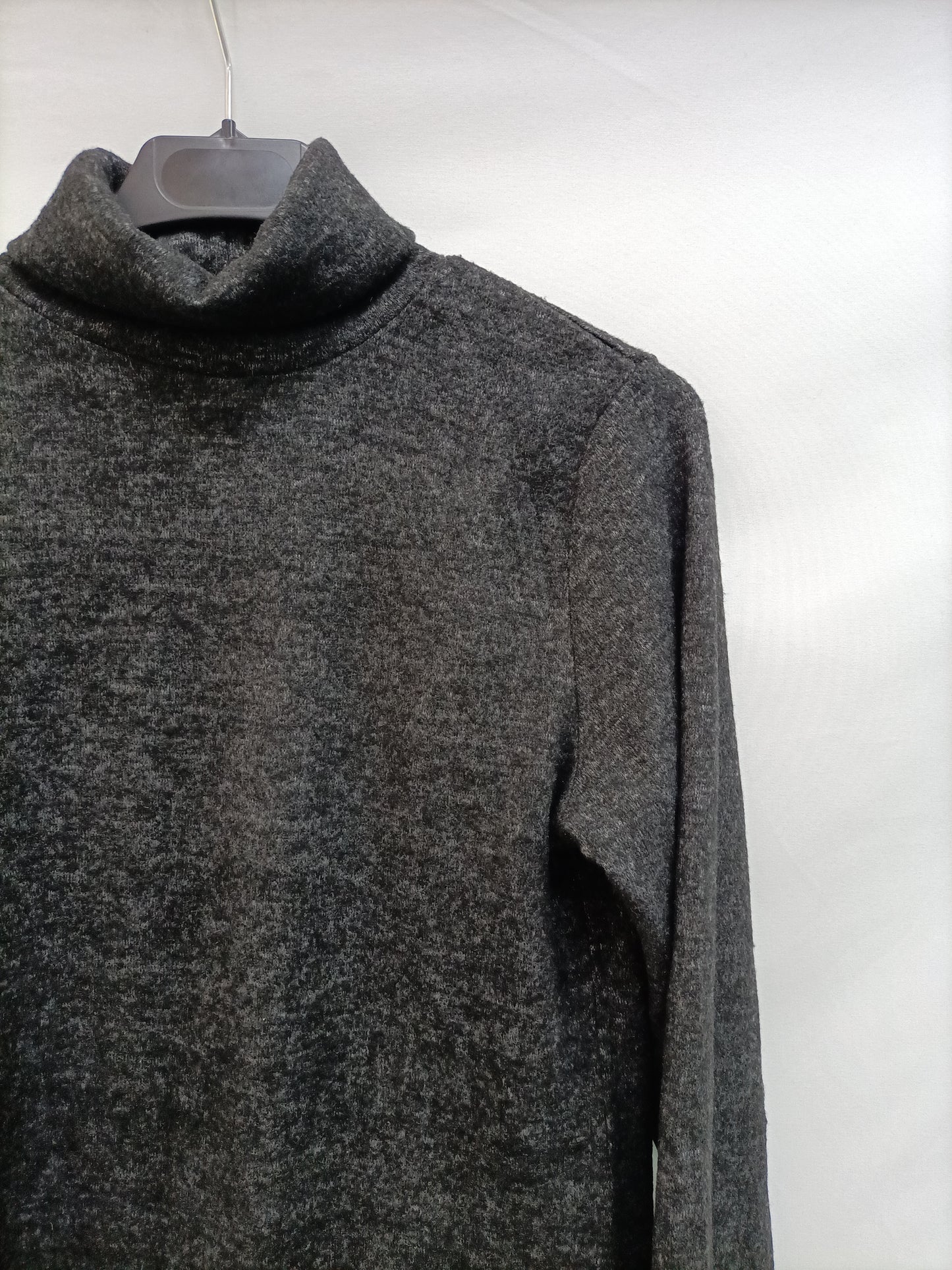 ZARA.Fine turtleneck sweater TL