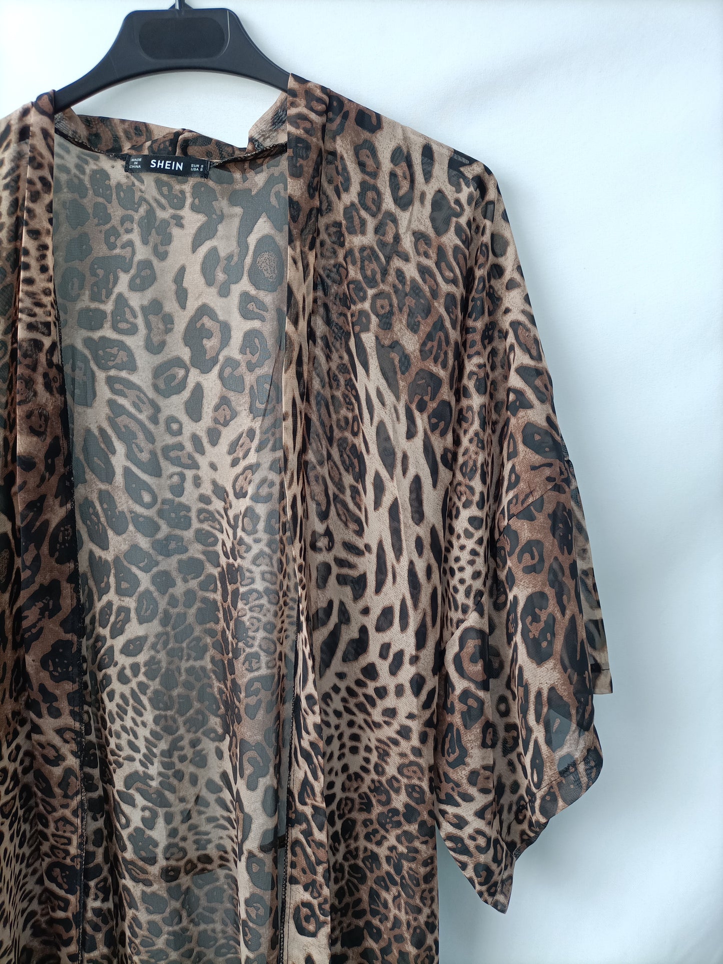 SHEIN. Animal Print Kimono Ts