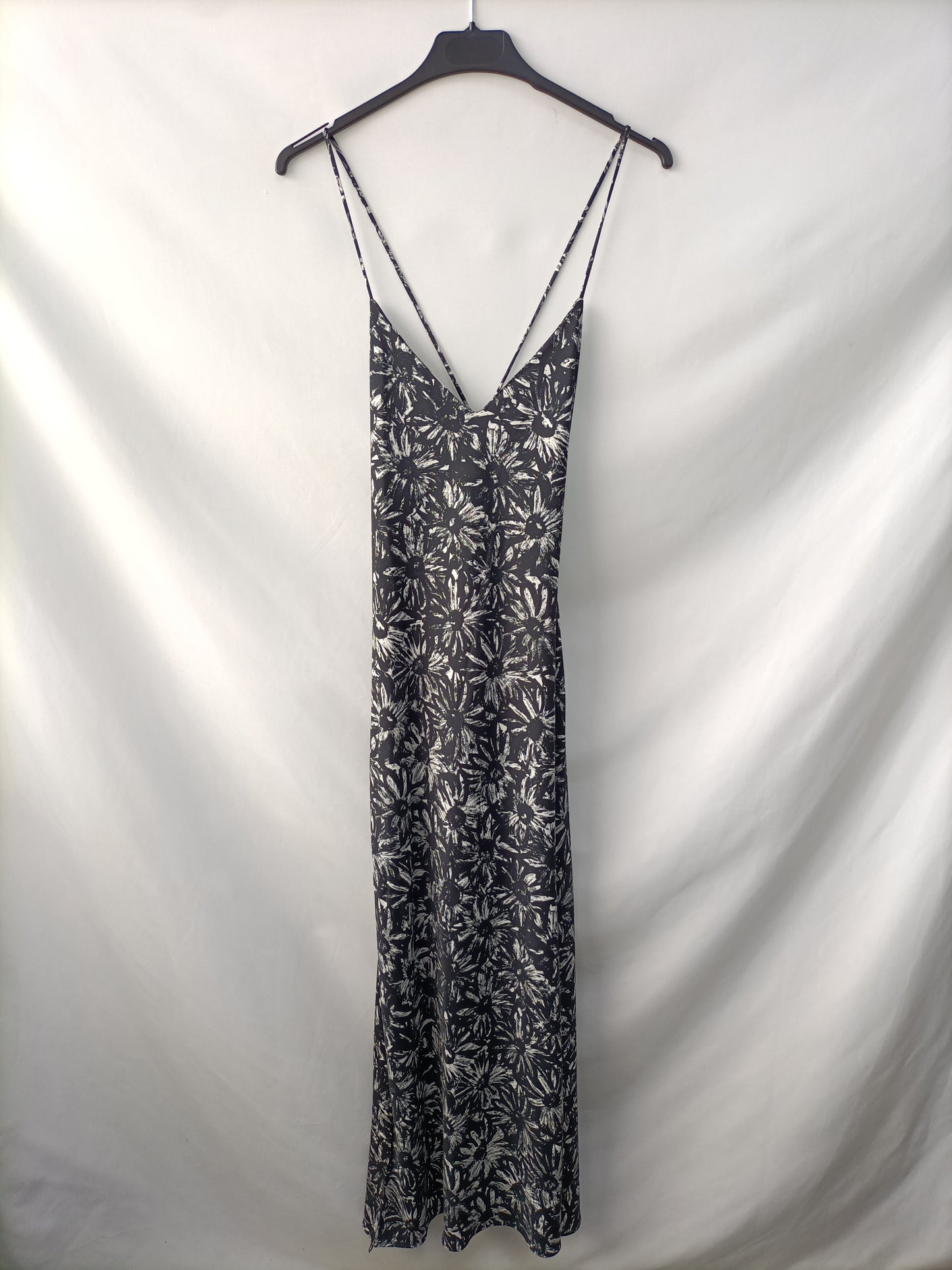 TOPSHOP. Vestido largo negro flores T.38