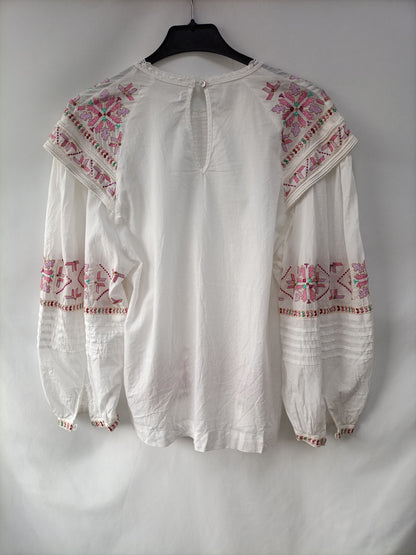 SFERA. Tm embroidered white blouse