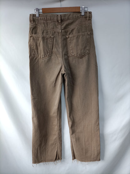 ZARA. Pantalón denim marrón T.40