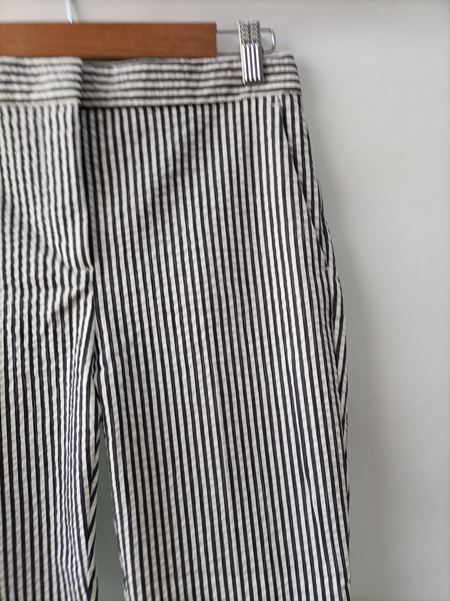 ZARA.Pantalones rayas T.s