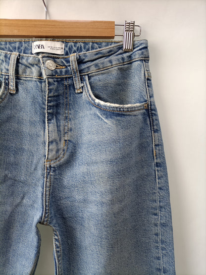 ZARA.Pantalones rectos T.36