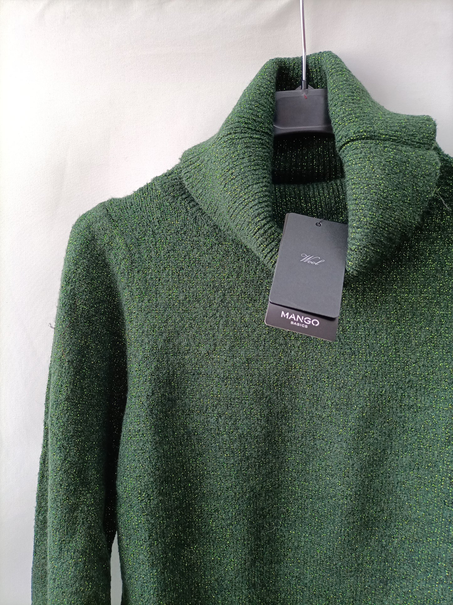 MANGO.Jersey verde hilos T.xs