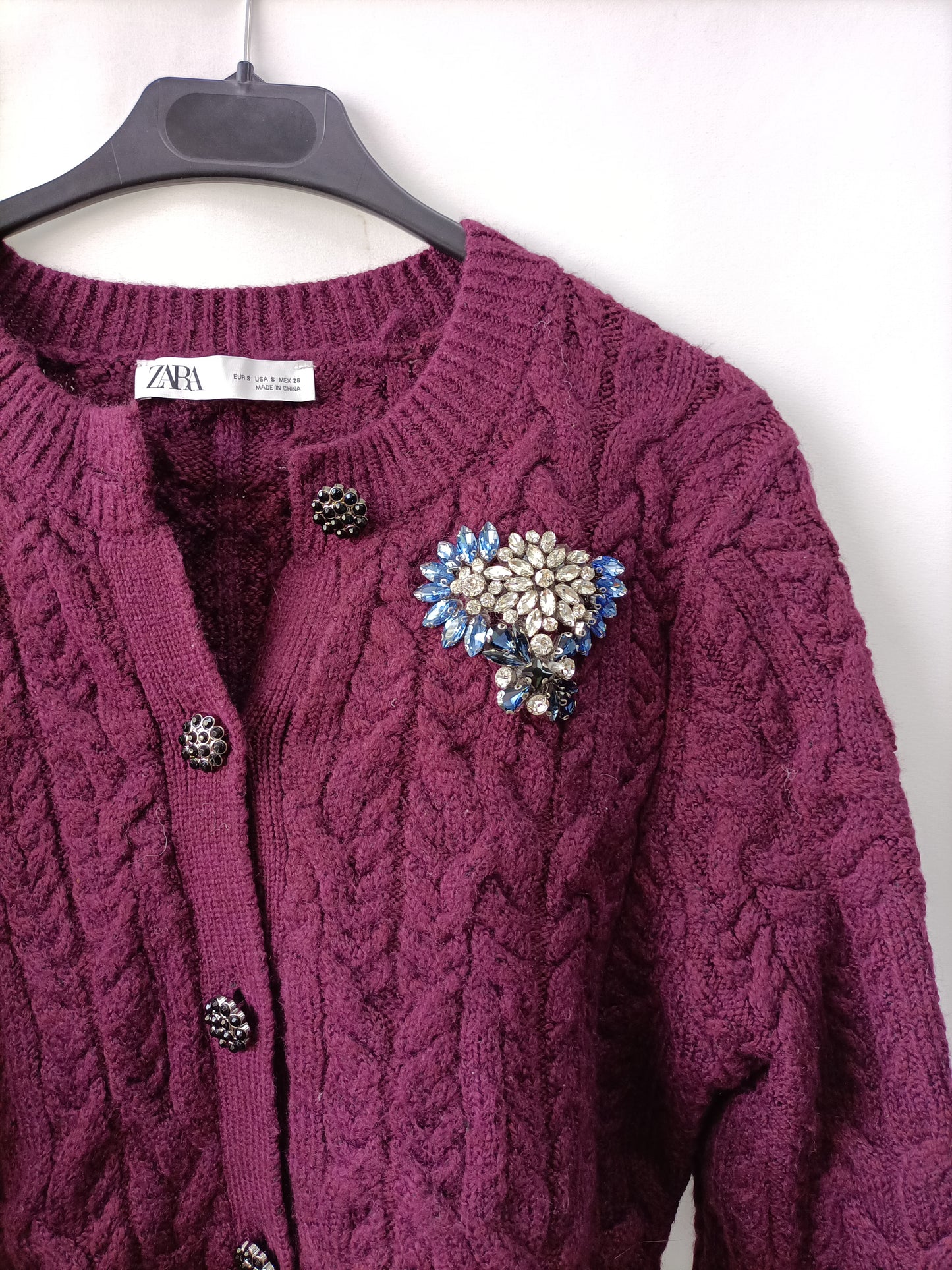 ZARA.Chaqueta gordita burdeos T.s