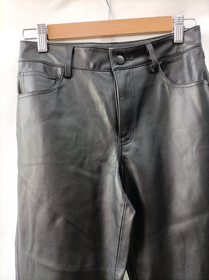 MANGO.Pantalones rectos polipiel T.34