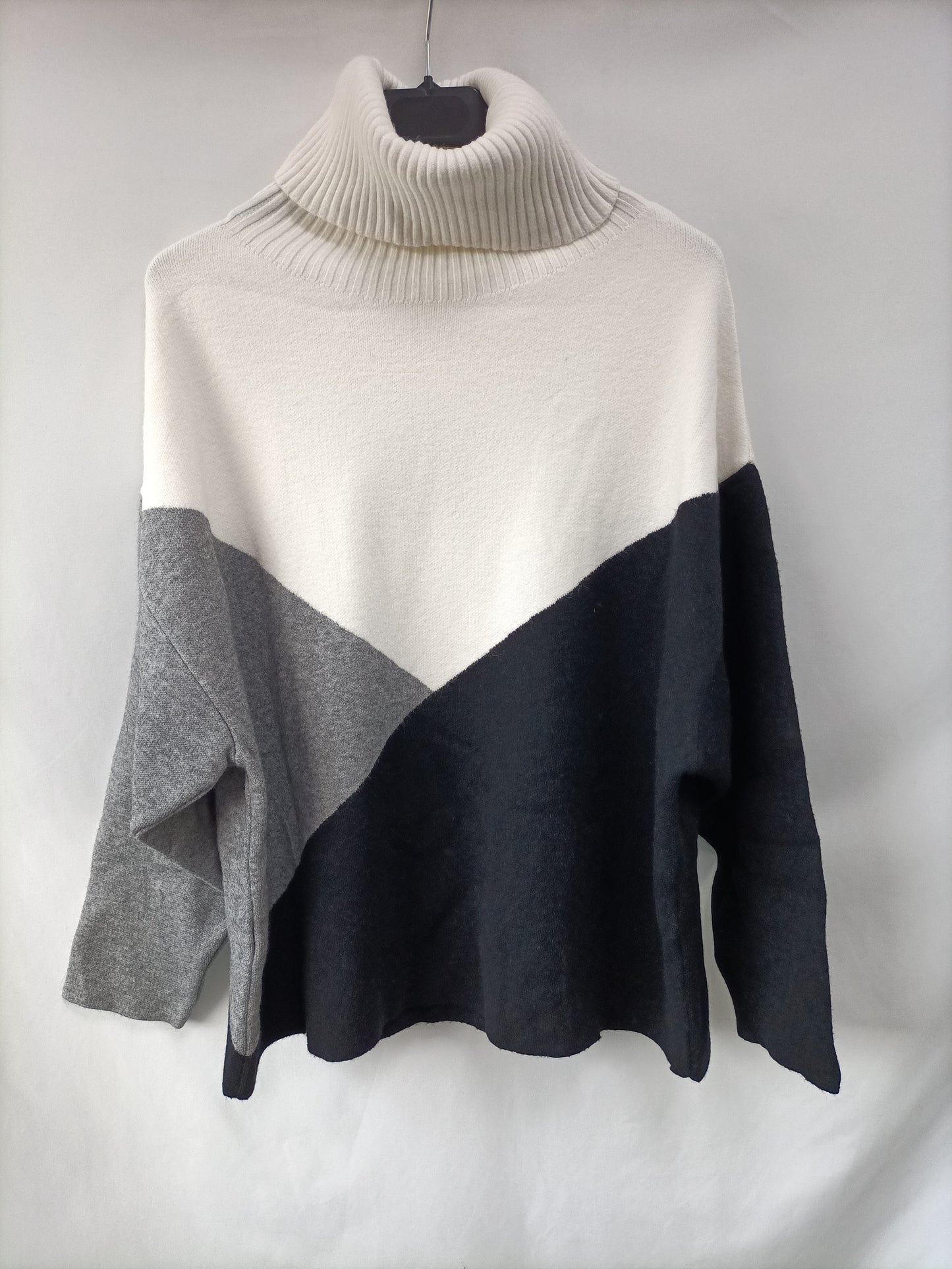 MANGO. Jersey tricolor T.xs
