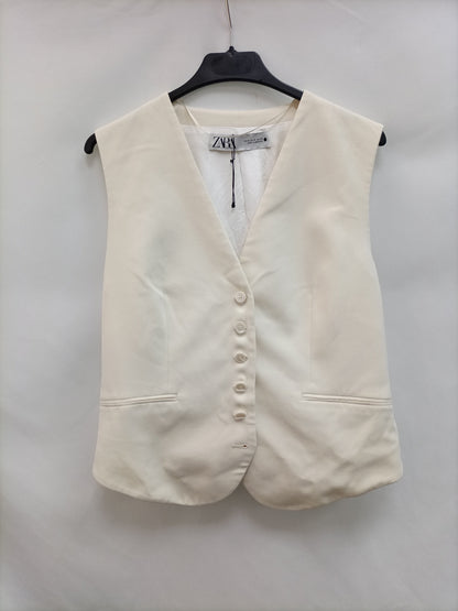 ZARA.Chaleco blanco roto T.m (TARA)