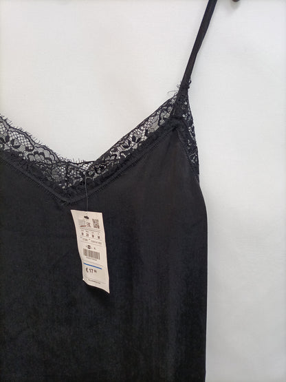 PULL&BEAR.Vestido midi negro lencero T.m