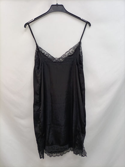 PULL&BEAR.Vestido midi negro lencero T.m