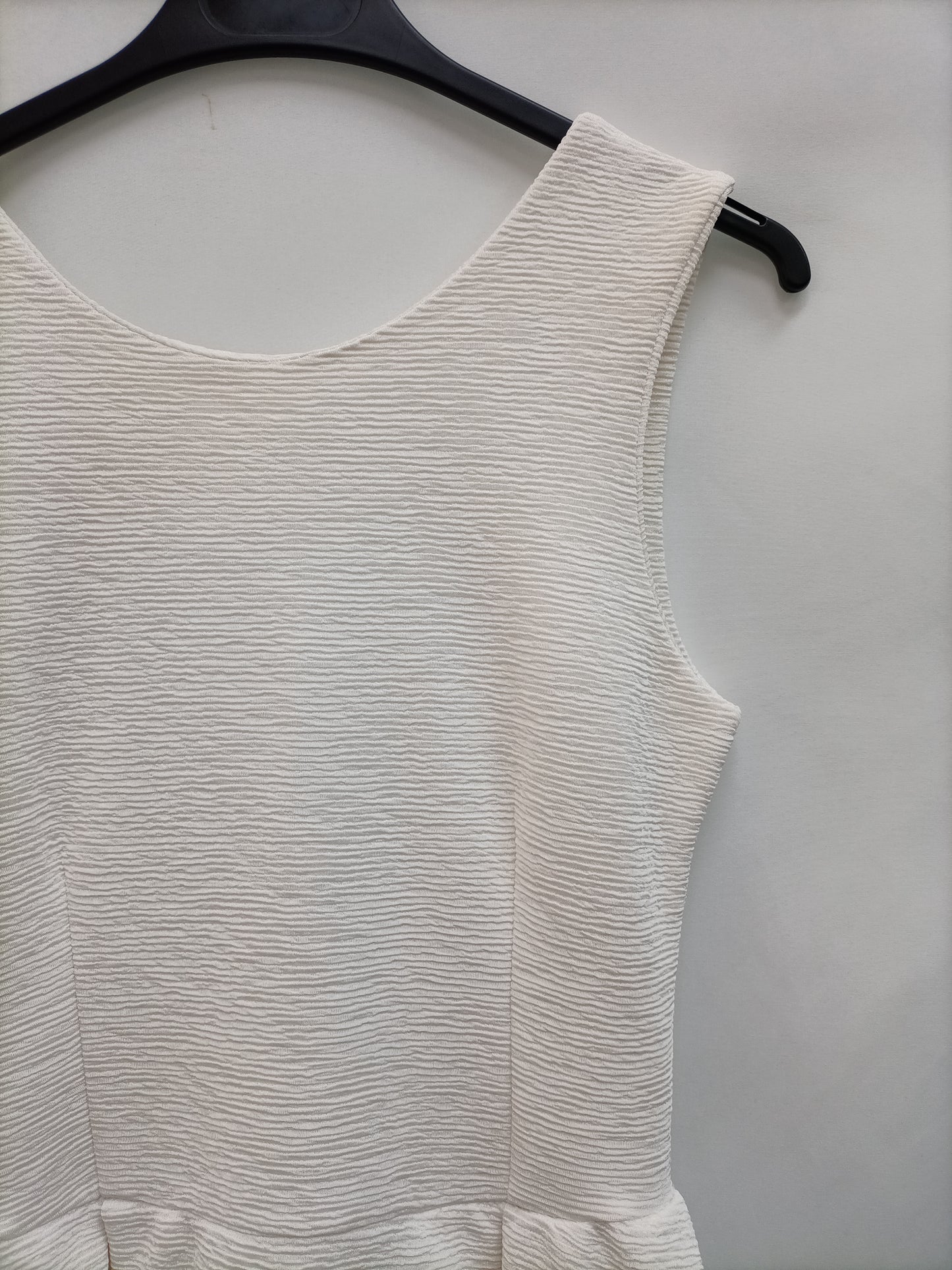 OTRAS.Top blanco volante TU(M)